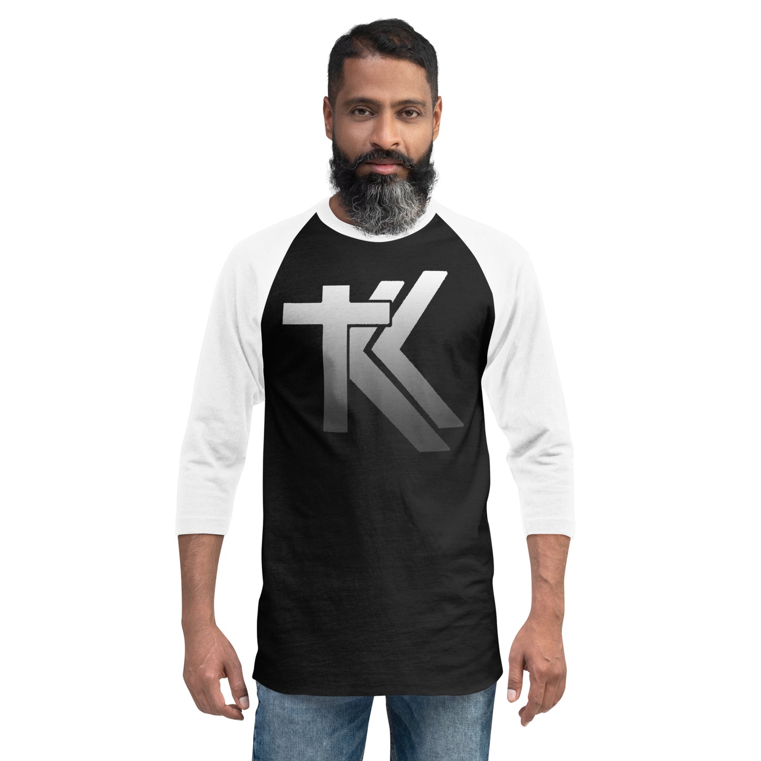 3/4 sleeve raglan shirt