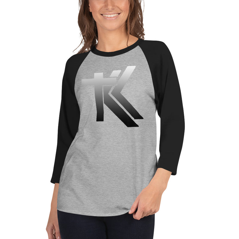 3/4 sleeve raglan shirt