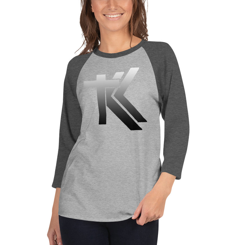 3/4 sleeve raglan shirt