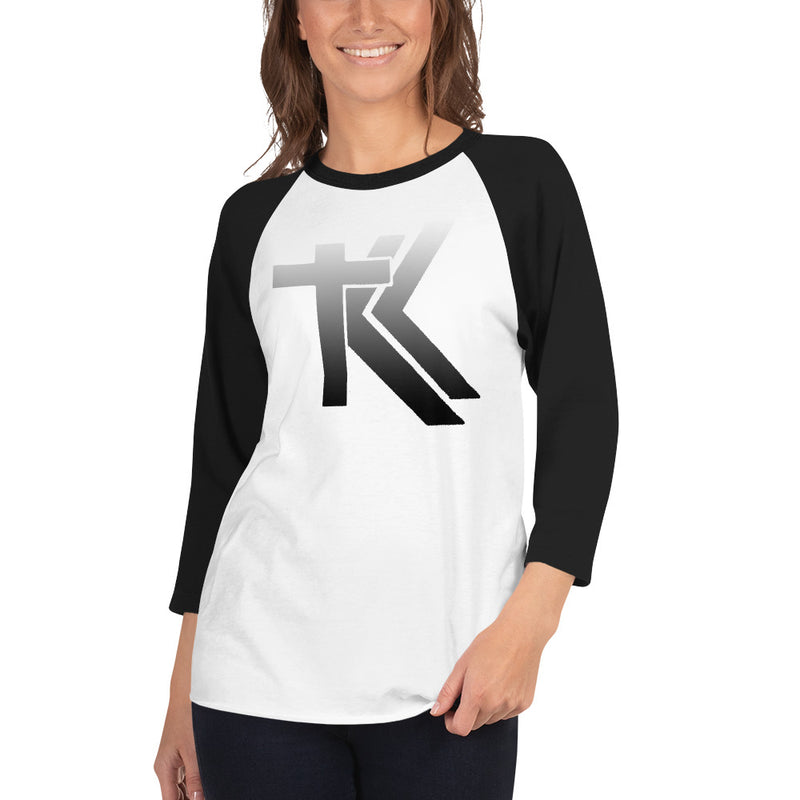 3/4 sleeve raglan shirt